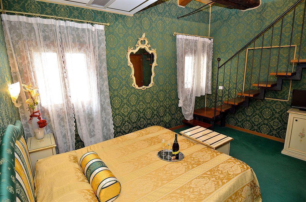 Residenza La Campana 3* Venedig